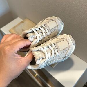 New Balance 530 Bungee Toddler Sneaker Beige Cream Neutral